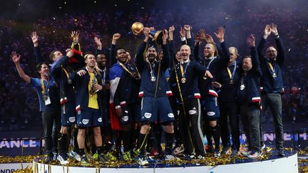 L'équipe de France de Handball le jour de sa victoire en championnat du monde le 29 janvier 2017. (?THIERRY LARRET / MAXPPP)