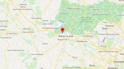 Les échauffourées ont eu lieu dans le quartier du Val Fourré à Mantes-la-Jolie.&nbsp; (GOOGLE MAPS / FRANCETV INFO)