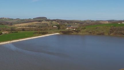 Lac de Caussade : terrain d’une bataille juridique dans le Lot-et-Garonne