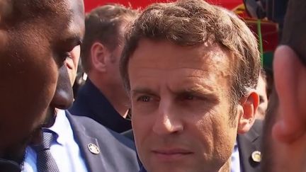 Pour son premier déplacement depuis sa réélection, mercredi 27 avril, Emmanuel Macron est à Cergy où il rencontrera habitants et commerçants.&nbsp; (CAPTURE ECRAN FRANCE 2)