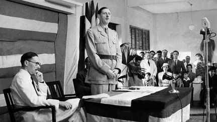 Le général de Gaulle à Brazzaville (Congo) prononce un discours devant les représentants des territoires français d'Afrique, le 30 janvier 1944.&nbsp; (AFP)