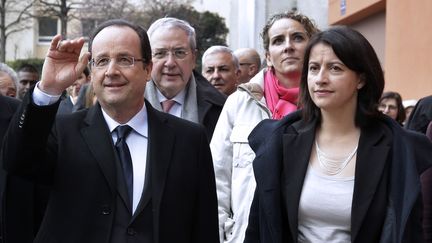 Francois Hollande,&nbsp;Jean-Paul Huchon,&nbsp;Delphine Batho et&nbsp;Cecile Duflot, le 21 mars 2013 &agrave; Alfortville (Val-de-Marne).&nbsp; (JACKY NAEGELEN / POOL)