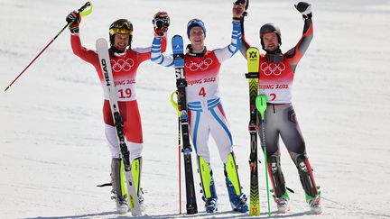 Derrière les médailles des champions, les&nbsp;préparateurs et ingénieurs se livrent une bagarre technique pour créer des skis très performants. (DIMITAR DILKOFF / AFP)