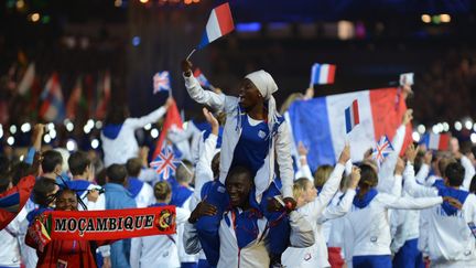 Les Fran&ccedil;ais Ladji Doucour&eacute; et Myriam Soumar&eacute; semblent bien s'amuser. (JEWEL SAMAD / AFP)