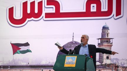 Yahya Sinouar, ex-chef du Hamas lors d’un rassemblement appelé "Al-Quds" (Jérusalem) à Gaza, le 14 avril 2023. (MOHAMMED ABED / AFP)