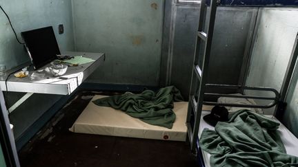 Une cellule de la prison de Gradignan, près de Bordeaux. (THIBAUD MORITZ / AFP)