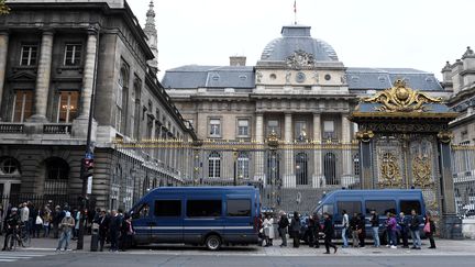 Le palais de justice de Paris, le 11 octobre 2017. (STEPHANE DE SAKUTIN / AFP)