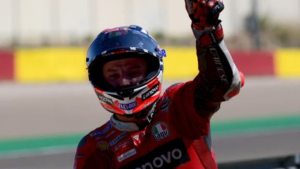 Francesco Bagnaia, après sa victoire lors du Grand Prix d'Aragon, le 12 septembre. (LLUIS GENE / AFP)