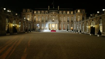 Vue du palais de l'Elys&eacute;e, &agrave; Paris, le 16 f&eacute;vrier 2004. (THOMAS COEX / AFP)