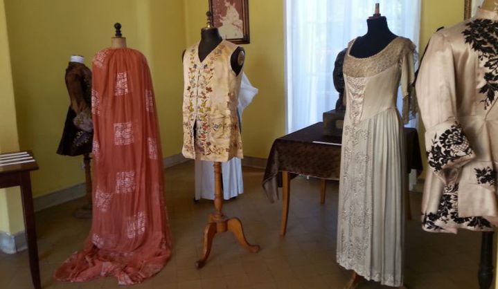 Les costumes de scène de la collection du musée de la maison de retraite des artistes
 (Maison de retraite des artistes )