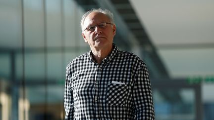 Bernard Sainz à son arrivée au tribunal de Caen (Calvados), le 4 juillet 2017. (CHARLY TRIBALLEAU / AFP)