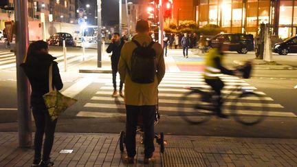 Autumn is more dangerous on the roads for pedestrians (illustrative photo). (JEAN-LUC FLEMAL / MAXPPP)