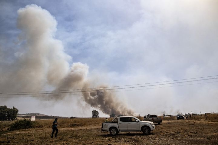 Un incendie causé par un tir de roquette depuis le Liban sur le plateau du Golan (Israël), le 13 juin 2024. (MOSTAFA ALKHAROUF / ANADOLU)