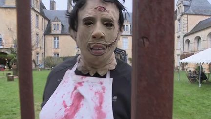 Dordogne : quand le château de Sauveboeuf se transforme en manoir hanté pour Halloween (FRANCE 2)