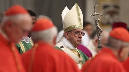 &nbsp; (Le pape François au moment de l'ouverture du synode sur la famille © REUTERS - Alessandro Bianchi)