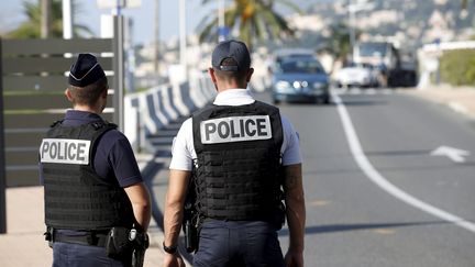 La préfecture des Alpes-Maritimes&nbsp;à autorisé Nice à&nbsp;déployer dans les rues des maîtres-chiens d'une société privée, le 26 octobre 2018. (MAXPPP)