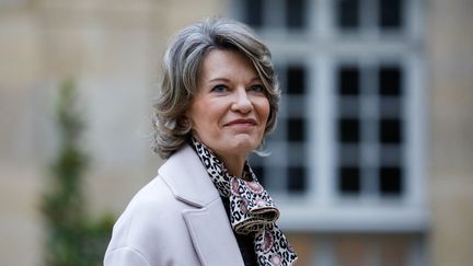 Anne Genetet, nouvelle ministre de l'Education, le 23 septembre 2024, à Matignon. (IAN LANGSDON / AFP)