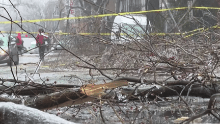 Canada : le pays frappé par une violente tempête de glace (France 3)