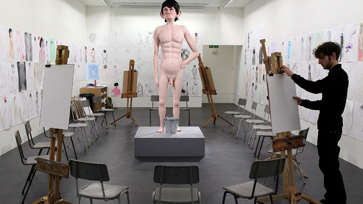 Un mannequin qui fait pipi favori pour le Turner Prize