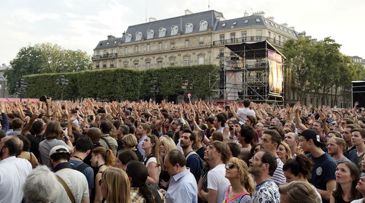 Public assistant au concert de Jain devant l'Hôtel de Ville de Paris lors du Festival Fnac Live à Paris le 20 juillet 2016.
 (SADAKA EDMOND/SIPA)