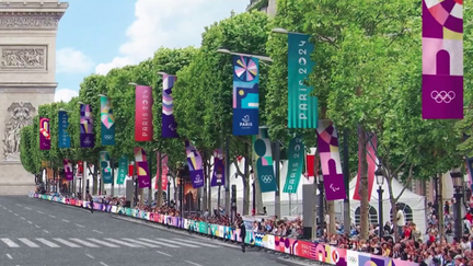 Paris 2024 recherche 45 000 volontaires pour les Jeux olympiques et paralympiques. Les missions : accueillir et orienter les spectateurs, ou encore assister les athlètes. La plate-forme pour candidater sera ouverte mercredi 22 mars. (France 3)