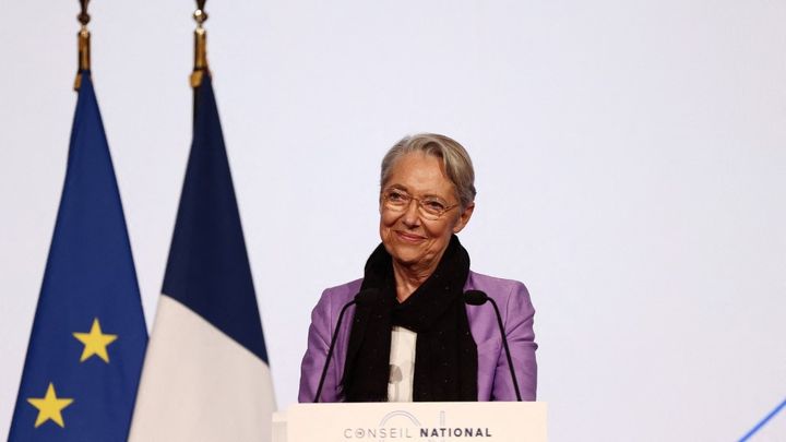 Elisabeth Borne, le 8 décembre 2024, à Paris. (BEHROUZ MEHRI / AFP)