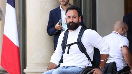 Michaël Jeremiasz au palais de l'Elysée lors de la cérémonie en l'honneur des médaillés olympiques et paralympiques des Jeux de Tokyo 2021, le 13 septembre 2021. (ARNAUD JOURNOIS / MAXPPP)