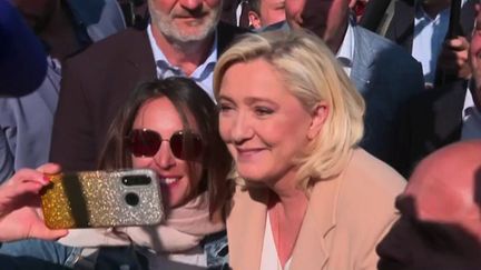 Marine Le Pen se rend vendredi 22 avril à Étaples (Pas-de-Calais), à cinq kilomètres du Touquet, terre d'Emmanuel Macron.&nbsp; (CAPTURE ECRAN FRANCE 3)