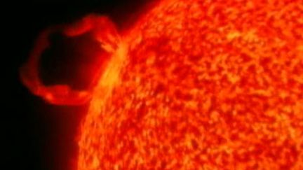 Le Soleil, 10 millions de fois moins puissant que R136a1 (France 2)