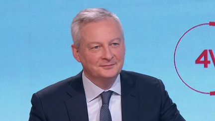 Bruno Le Maire,&nbsp;ministre de l'Économie et des Finances, était l'invité des "4 Vérités" sur France 2, vendredi 28 janvier. (CAPTURE ECRAN FRANCE 2)