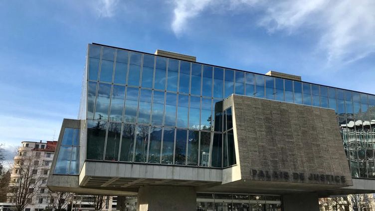 The Annecy courthouse.  (JONATHAN LANDAIS / RADIO FRANCE)