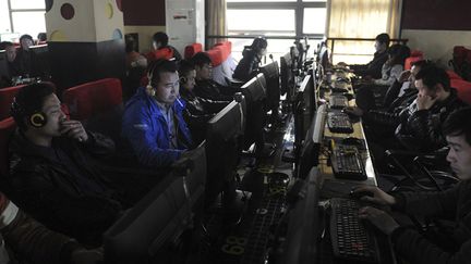 &nbsp; (Cybercafé à Pékin. 30.000 personnes ont été arrêtées ces deux derniers mois en Chine dans le cadre de lutte contre la pornographie et les paris clandestins © REUTERS)