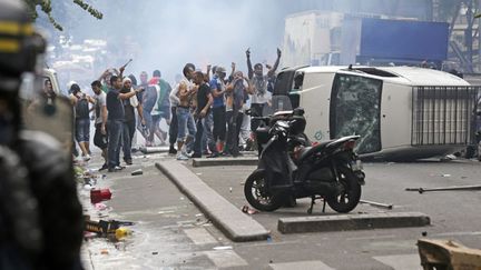 &nbsp; (es interpellations et des dégâts quartier Barbès à Paris, après la manif pro-palestinienne © REUTERS/Philippe Wojazer)