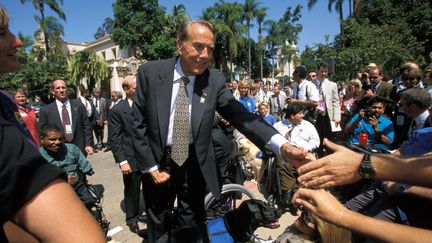 Bob Dole&nbsp;après la Convention nationale des républicains, à San Diego, en 1996. (MAXPPP/STONE)