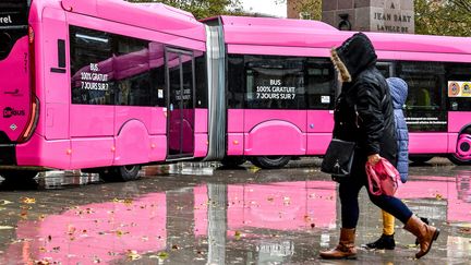 Depuis septembre 2018, Dunkerque (Nord) est la plus grande ville française a proposé un réseau de bus gratuits. (PHILIPPE HUGUEN / AFP)