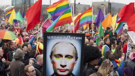 Manifestation organis&eacute;e par la communaut&eacute; homosexuelle &agrave; Amsterdam (Pays-Bas), le 8 avril 2013. (REUTERS)