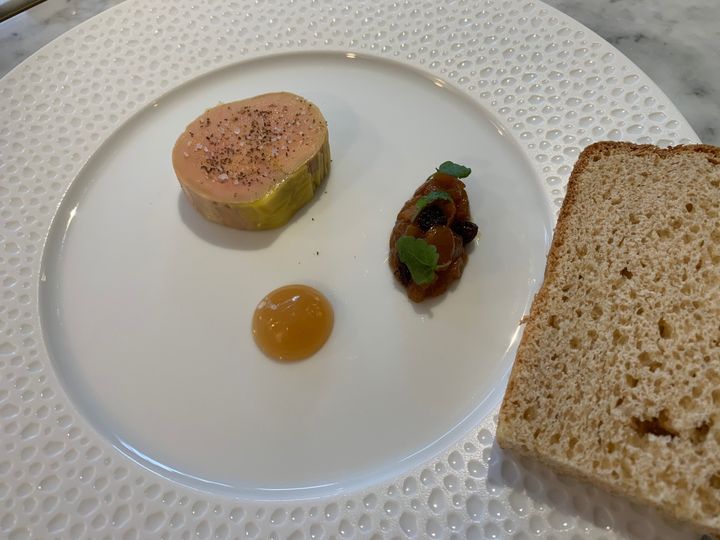 La ballotine de foie gras aux touches exotiques, signée Kelly Rangama. (RF/BERNARD THOMASSON)