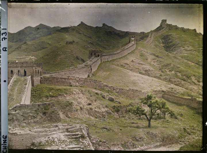 Stéphane Passet, Passe fortifiée, Badaling, Chine, 1912, A731 (© Département des Hauts-de-Seine / Musée départemental Albert-Kahn Collection Archives de la Planète.)