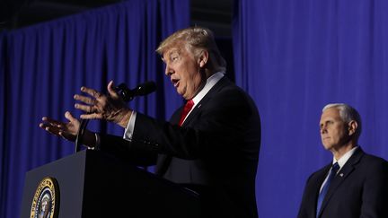 Le&nbsp;président américain, Donald Trump, le 25 janvier 2017 à Washington. (CHIP SOMODEVILLA / AFP)