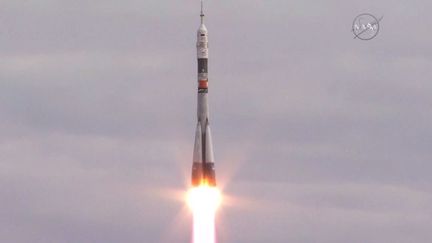 &nbsp; (La navette Soyouz a décollé sans encombre à 4H37 UTC de la plateforme de Baikonur au Kazakhstan © NASA TV)