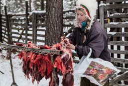 Une partie de la viande sert à la consommation familiale. (Géo Timothy Fadek)