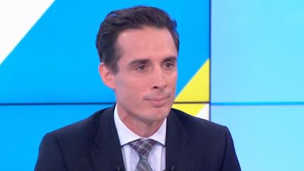 Jean-Baptiste Djebbari, secrétaire d'État aux Transports, invité de "Dimanche en politique" le 6 octobre. (france 3)