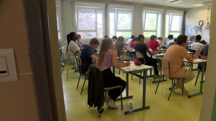 Brevet : les élèves de troisième passent leur premier examen (France 3)