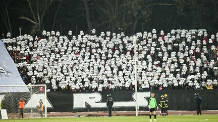 Une tribune&nbsp;du&nbsp;CSKA Sofia, en Bulgarie, le 10 décembre 2015. (GEORGI PALEYKOV / NURPHOTO / AFP)