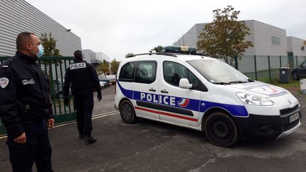 Intervention policière après la violente agression de deux policiers à Herblay (Val d'Oise), le 8 octobre 2020. (MAXPPP)