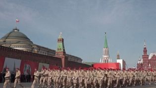 Défilé du 9 mai : à Moscou, ultimes répétitions aux allures de démonstration de force (FRANCE 2)