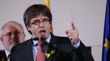 Le leader indépendantiste catalan, Carles Puigdemont, le 21 décembre 2017 à Bruxelles. (DURSUN AYDEMIR / ANADOLU AGENCY / AFP)