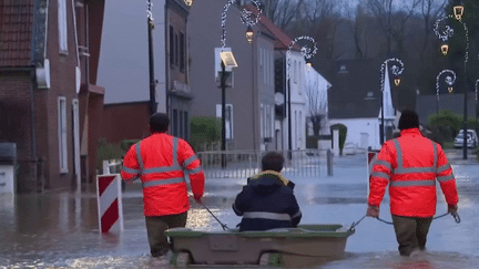 Le froid va s’inviter avec des températures qui devraient chuter de 10 °C sur le pays. Dans le Pas-de-Calais, on attend jusqu’à -3 °C en début de semaine, avec un risque de gel des zones inondées.