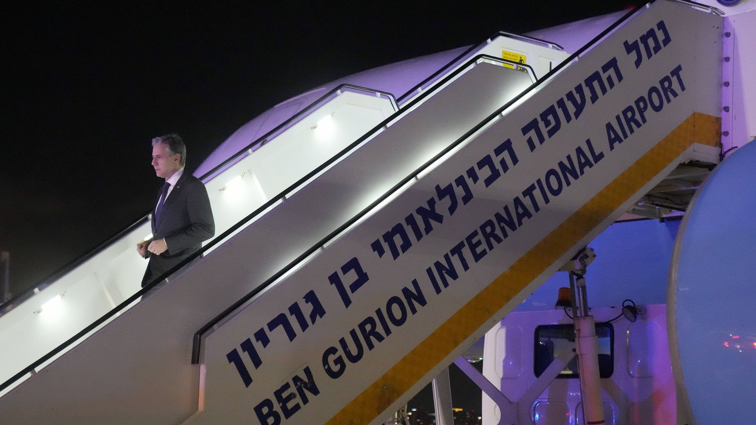 Antony Blinken arrives in Tel Aviv to discuss Gaza ceasefire