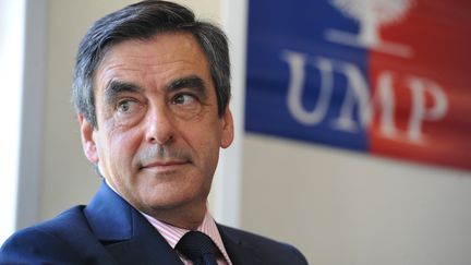 Fran&ccedil;ois Fillon, candidat &agrave; la pr&eacute;sidence de l'UMP, en meeting &agrave; Fleury-les-Aubrais (Loiret), le 9 juillet 2012. (ALAIN JOCARD / AFP)